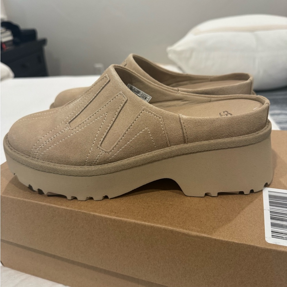 UGG Women's Sunwave Slip-On Clogs